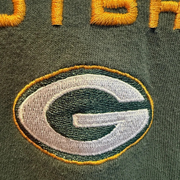 Green Bay Packers Logo T-Shirt - Picture 6 of 9